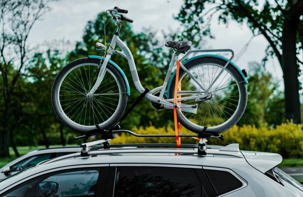 bike rack mounted on roof